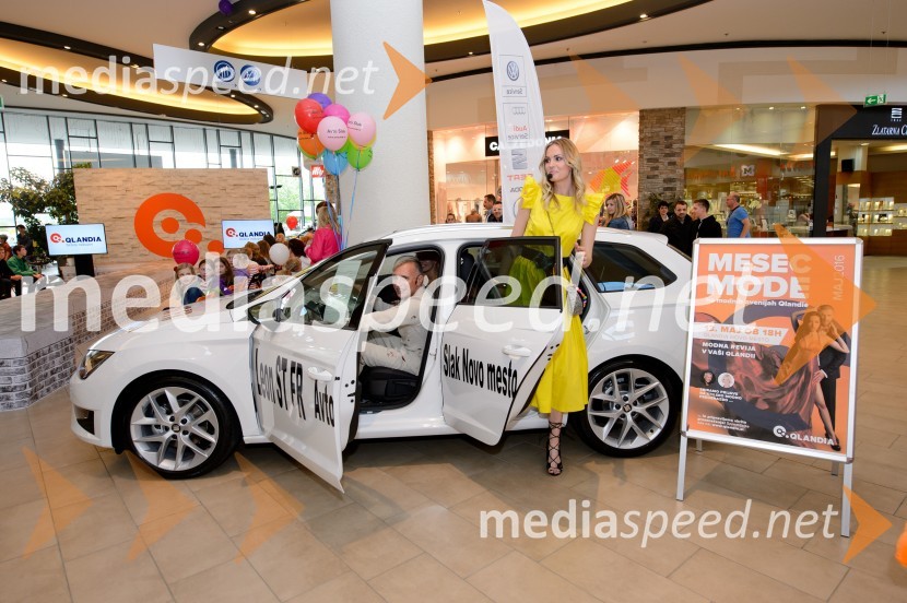   Igor  Jelen-Iggy, koreograf, lastnik plesnega centra Igen;  Tjaša  Kokalj Jerala, manekenka, voditeljicaModna revija v Qlandii Novo Mesto