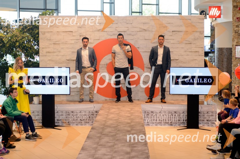  ... ;  Taiji Tokuhisa, maneken in voditelj;  ... Modna revija v Qlandii Novo Mesto