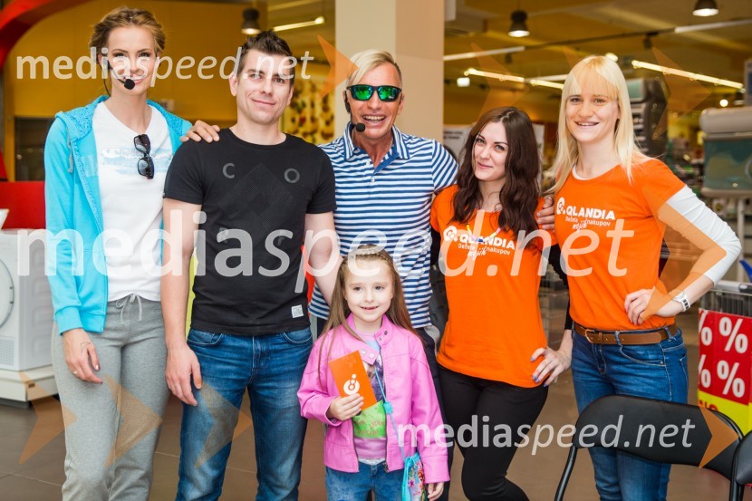  Tjaša  Kokalj Jerala, manekenka, voditeljica;  ... ;  ... ;   Igor  Jelen-Iggy, koreograf, lastnik plesnega centra Igen;  ... ;  ... Modna revija v Qlandii Krško