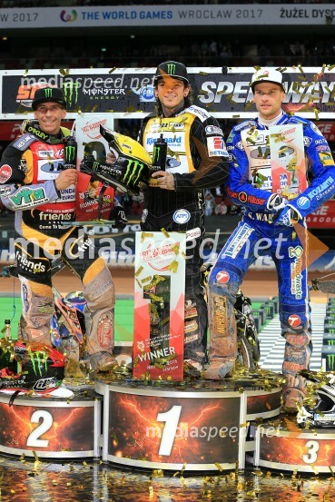  Greg  Hancock, speedwayist (ZDA);  Tai  Woffinden, speedwayist (Velika Britanija);  Matej Žagar, speedwayist (Slovenija)Žagar tretji v Varšavi