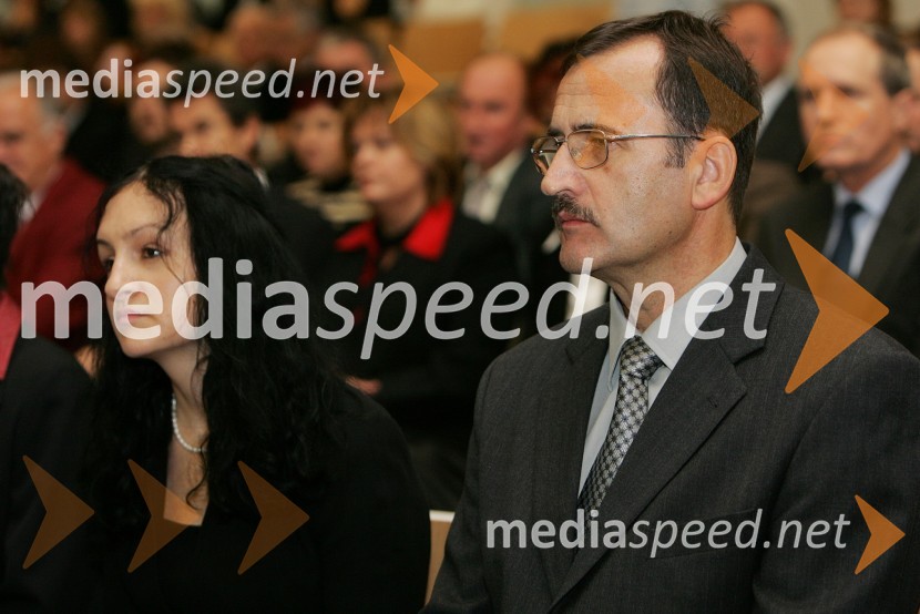 Dr. Janja Hojnik in dr. Konrad SteblovnikPromocija doktorjev znanosti Univerze v Mariboru, oktober 2007