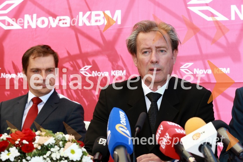  Vladimir  Rukavina Gogo, direktor Narodnega doma Maribor ter direktor Festivala Lent Festival Lent 2016, podpis sponzorske pogodbe z Novo KBM