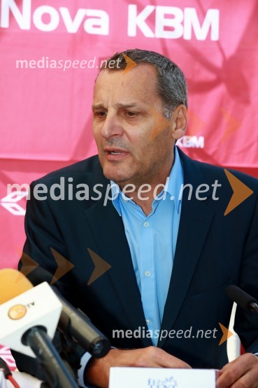  Danilo Rošker, direktor SNG MariborFestival Lent 2016, podpis sponzorske pogodbe z Novo KBM
