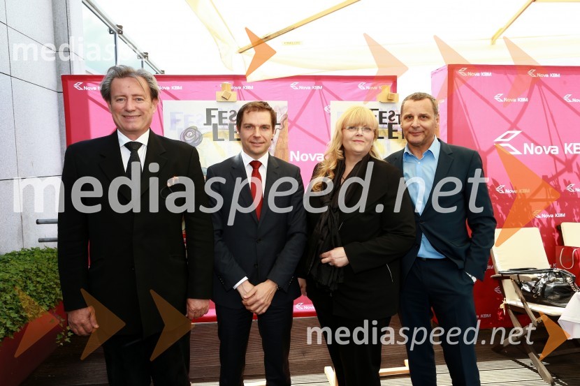  Vladimir  Rukavina Gogo, direktor Narodnega doma Maribor ter direktor Festivala Lent ;  Robert Senica, predsednik uprave, Nova KBM;  Melita  Petelin, podžupanja MOM, Lista župana Andreja Fištravca;  Danilo Rošker, direktor SNG MariborFestival Lent 2016, podpis sponzorske pogodbe z Novo KBM