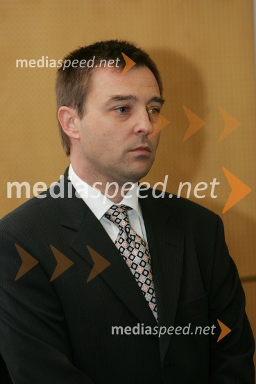 Dr. Tomaž GračnerPromocija doktorjev znanosti Univerze v Mariboru, oktober 2007