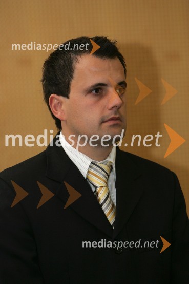 Dr. Miralem HadžiselimovićPromocija doktorjev znanosti Univerze v Mariboru, oktober 2007