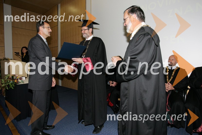 Dr. Konrad Steblovnik, dr. Ivan Rozman, rektor Univerze v Mariboru in prof. dr. Igor Tičar, dekan Fakultete za elektrotehniko, računalništvo in informatiko Univerze v MariboruPromocija doktorjev znanosti Univerze v Mariboru, oktober 2007