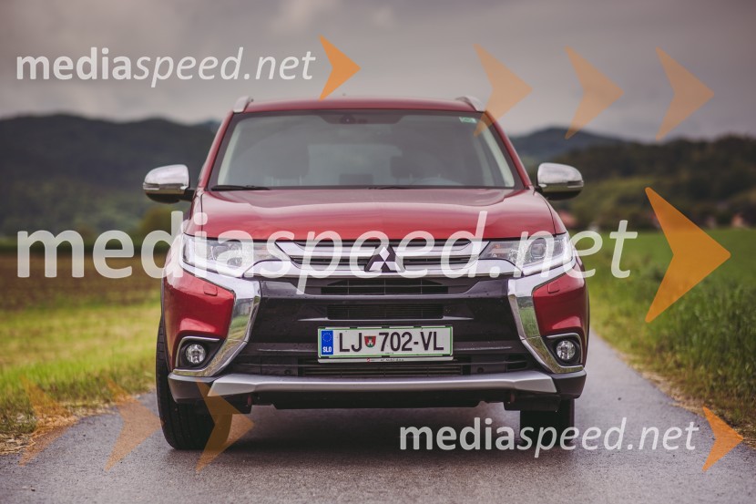 Mitsubishi Outlander 2.2 DI-D 4WD Intense+Mitsubishi Outlander 2.2 DI-D 4WD Intense+, mediaspeed test