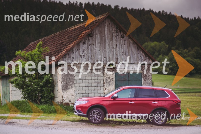 Mitsubishi Outlander 2.2 DI-D 4WD Intense+Mitsubishi Outlander 2.2 DI-D 4WD Intense+, mediaspeed test