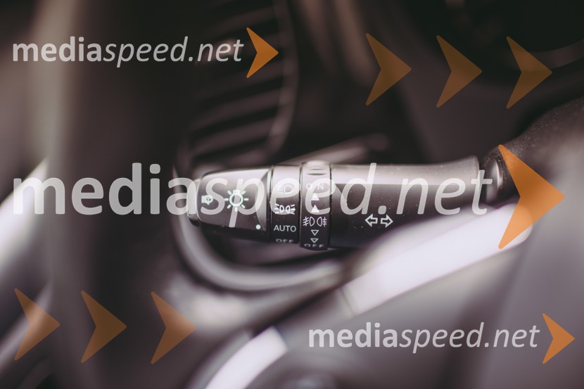 Mitsubishi Outlander 2.2 DI-D 4WD Intense+Mitsubishi Outlander 2.2 DI-D 4WD Intense+, mediaspeed test