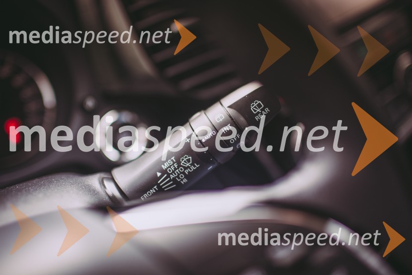 Mitsubishi Outlander 2.2 DI-D 4WD Intense+Mitsubishi Outlander 2.2 DI-D 4WD Intense+, mediaspeed test