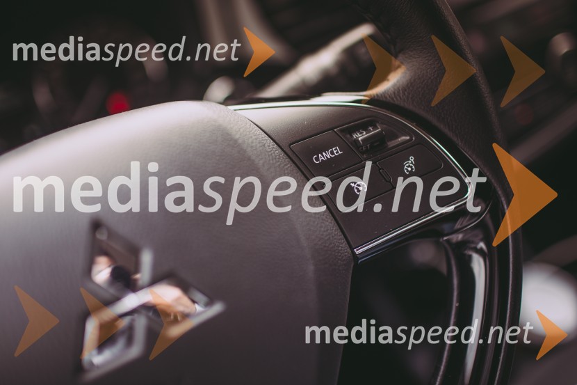 Mitsubishi Outlander 2.2 DI-D 4WD Intense+, tempomatMitsubishi Outlander 2.2 DI-D 4WD Intense+, mediaspeed test