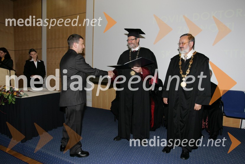 Dr. Damjan Vlaj, dr. Ivan Rozman, rektor Univerze v Mariboru in prof. dr. Igor Tičar, dekan Fakultete za elektrotehniko, računalništvo in informatiko Univerze v MariboruPromocija doktorjev znanosti Univerze v Mariboru, oktober 2007