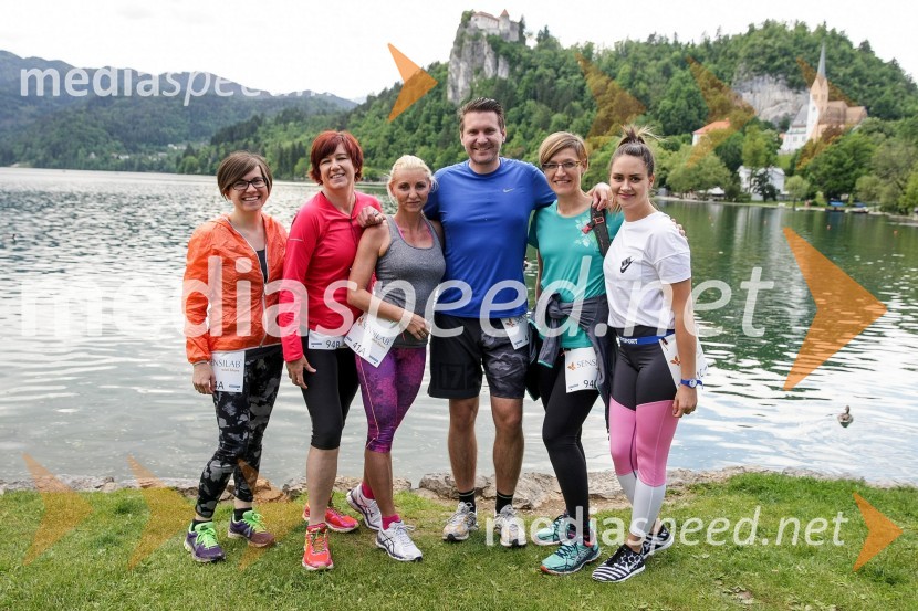  Staša Matjaž, Sensilab;  Petra Šifrer, Sensilab;  Sabina Kumer, Sensilab;  Rok Kramer, direktor Nupo CEE;  Eleonora Duljanova Balažic, Sensilab;  Petra Gorečan, SensilabPoslovni tek trojk 2016