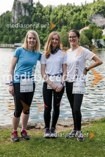  Petra Zupančič;  Petra Jermol;  Neja NastranPoslovni tek trojk 2016