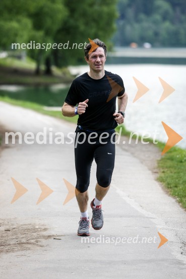 Poslovni tek trojk 2016