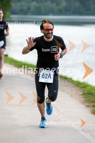 Poslovni tek trojk 2016