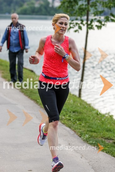  Andreja Comino, novinarkaPoslovni tek trojk 2016