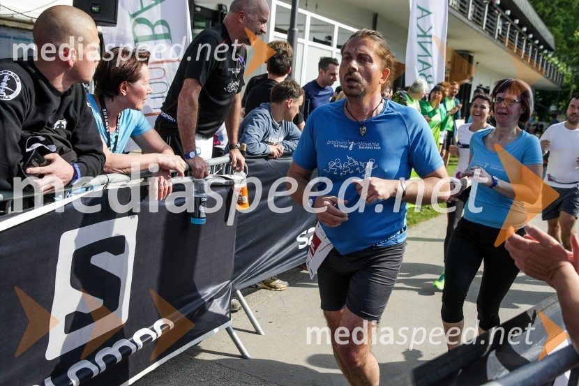 Poslovni tek trojk 2016