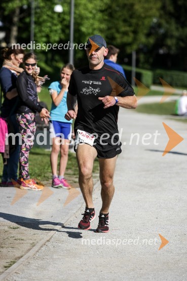 Poslovni tek trojk 2016