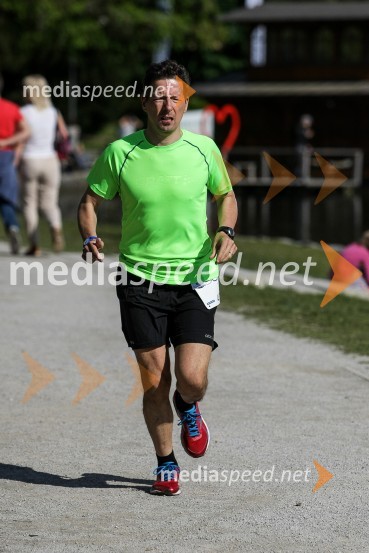 Poslovni tek trojk 2016