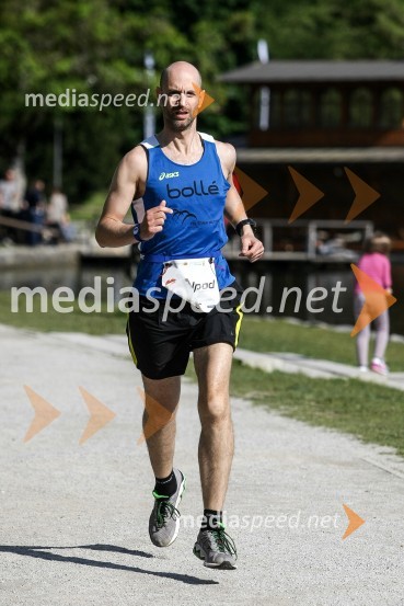 Poslovni tek trojk 2016