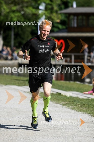 Poslovni tek trojk 2016