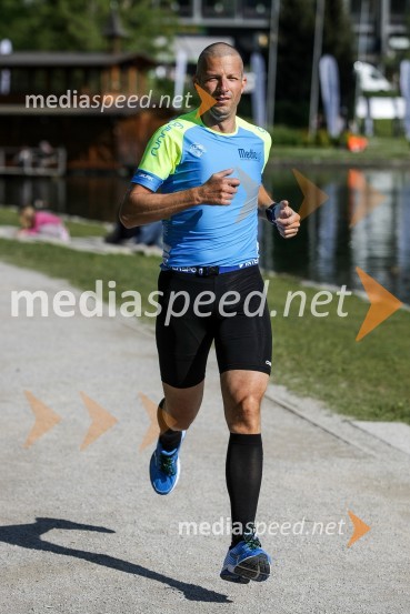 Poslovni tek trojk 2016