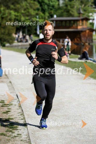 Poslovni tek trojk 2016