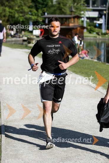 Poslovni tek trojk 2016