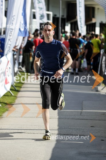 Poslovni tek trojk 2016