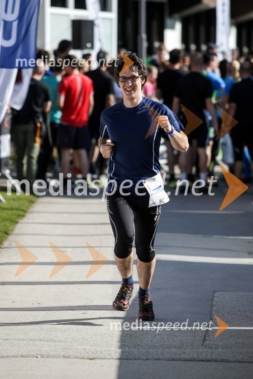 Poslovni tek trojk 2016