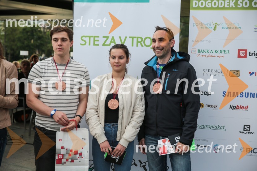  Aleš Tomažin, Donit Tesnit;  Lucija Pevec, Donit Tesnit;  Klemen Boncelj, Donit TesnitPoslovni tek trojk 2016