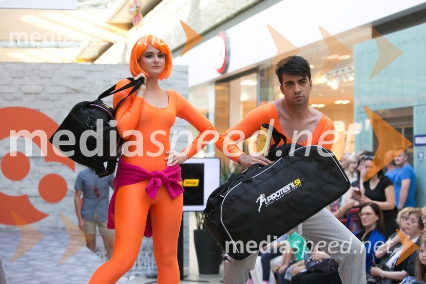 Modna revija v Qlandii Nova Gorica