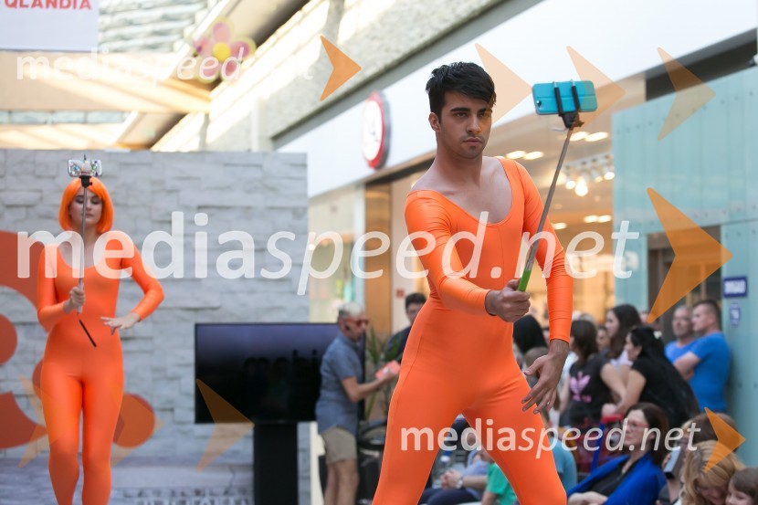 Modna revija v Qlandii Nova Gorica