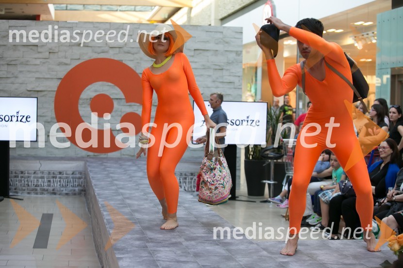 Modna revija v Qlandii Nova Gorica