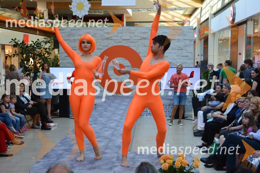 Modna revija v Qlandii Nova Gorica