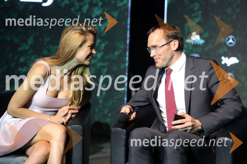  Petra Nemcova, manekenka;  Rasto Oderlap, direktor, podjetje Autocommerce d.o.o.Petra Nemcova v Sloveniji