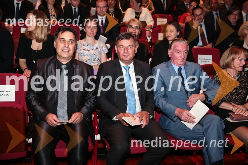  Mitja Bervar, predsednik Državnega sveta Republike Slovenije; dr.  Peter Gašperšič,  minister za infrastrukturo;  Gorazd Žmavc, minister brez listnice na uradu za Slovence v zamejstvu in po svetu25. obletnica slovenske diplomacije