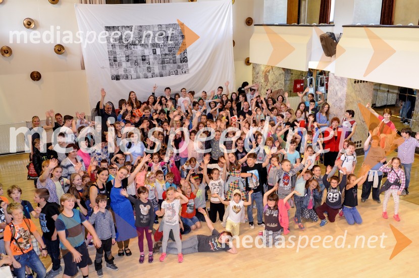 1. LIKfest, zaključna prireditev z izdelavo grafike velikanke1. LIKfest, zaključna prireditev z izdelavo grafike velikanke