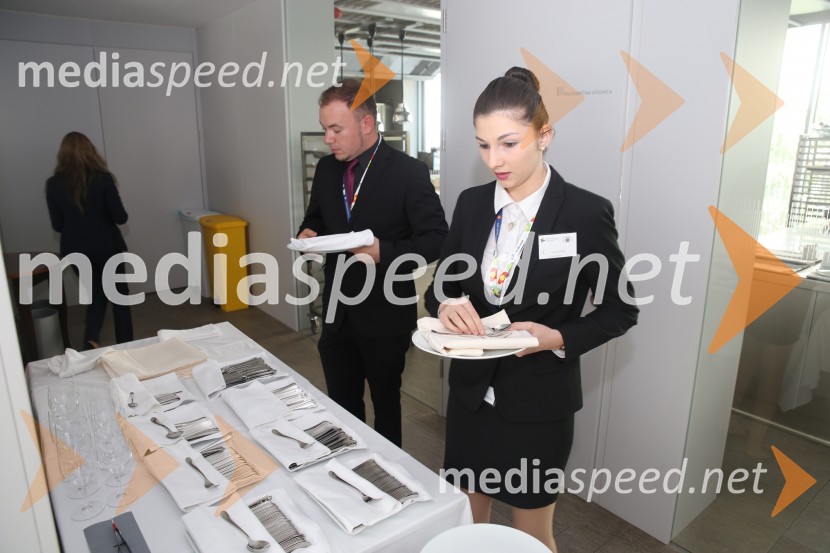  Leon Marinič, diplomant VSGT in inštruktor v Restavraciji Sedem, tekmovalec v kategoriji profesionalcev ;  Laura Hanin, profesionalna kuharica iz LuxemburgaCoupe Georges Baptiste, tekmovanje