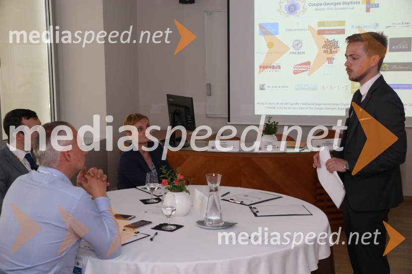  Nicolai Martens, tekmovalec med profesionalci iz DanskeCoupe Georges Baptiste, tekmovanje