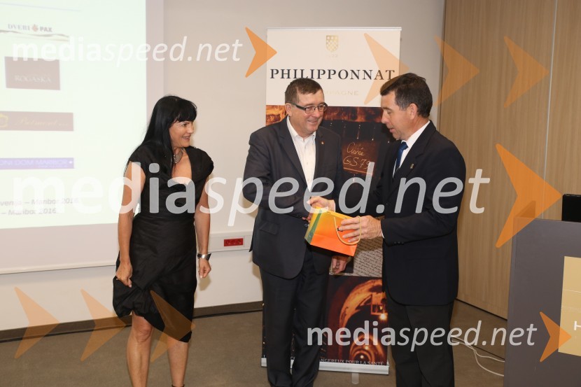 mag.  Helena  Cvikl, direktorica Višje strokovne šole za gostinstvo in turizem v Maribor; dr. Andrej Fištravec, župan, Mestna občina Maribor;  Franck Languille, predsednik pokala Coupe Georges BaptisteCoupe Georges Baptiste, podelitev nagrad