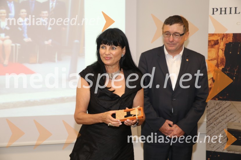 mag.  Helena  Cvikl, direktorica Višje strokovne šole za gostinstvo in turizem v Maribor; dr. Andrej Fištravec, župan, Mestna občina MariborCoupe Georges Baptiste, podelitev nagrad