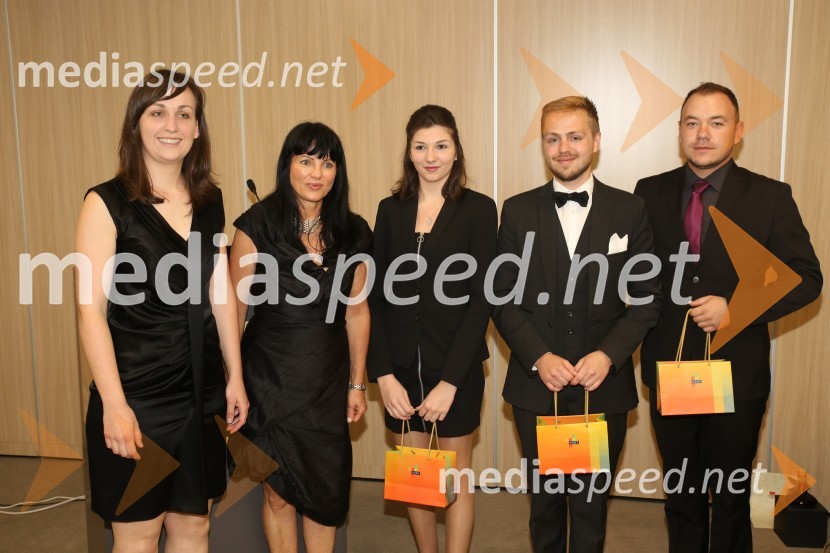  ... ; mag.  Helena  Cvikl, direktorica Višje strokovne šole za gostinstvo in turizem v Maribor;  Laura Hanin, profesionalna kuharica iz Luxemburga;  Nicolai Martens, tekmovalec med profesionalci iz Danske;  Leon Marinič, diplomant VSGT in inštruktor v Restavraciji Sedem, tekmovalec v kategoriji profesionalcev Coupe Georges Baptiste, podelitev nagrad