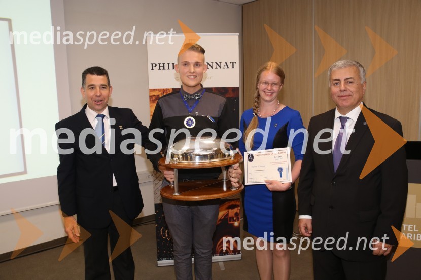  Franck Languille, predsednik pokala Coupe Georges Baptiste;  ... ;  ... ;  Paulo Reves, podpredsednik za evropska tekmovanja Coupe Georges BaptisteCoupe Georges Baptiste, podelitev nagrad