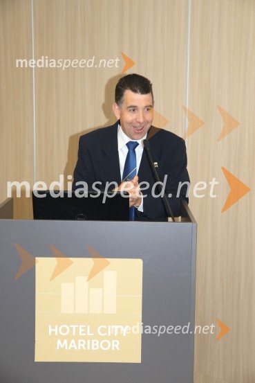  Franck Languille, predsednik pokala Coupe Georges BaptisteCoupe Georges Baptiste, podelitev nagrad