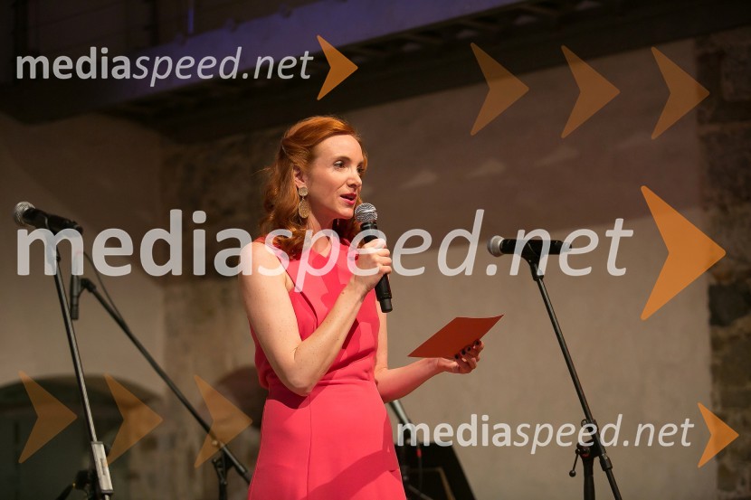  Mojca Mavec, voditeljicaDragon's ball 2016