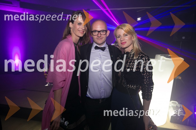  Maja  Bulc Raspopovič, lastnica agencije Model Group;  Matej Knific, Imperial Luxury Travel Solutions ;  Metka  Kejžar, vodja marketinga in odnosov z javnostmi, Autocommerce d.o.o.Dragon's ball 2016