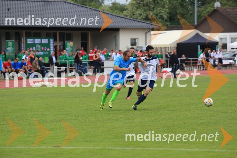  Matej  Vračko, Vinogradništvo Vračko, nogometaš slovenske vinske reprezentance;  ... Vinska reprezentanca Slovenije z zmago nad Italijo v finale EP vinarjev v nogometu in obisk Rüdesheim am Rhein